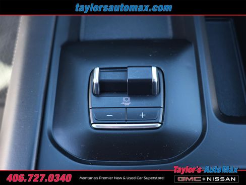 Used 2024 GMC Sierra 3500 Denali Ultimate image 30