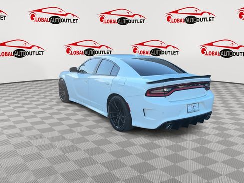 Used 2019 Dodge Charger Scat Pack w/ Plus Group RWD image 7