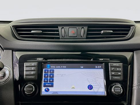 Used 2017 Nissan Rogue SL w/ SL Premium Package image 22