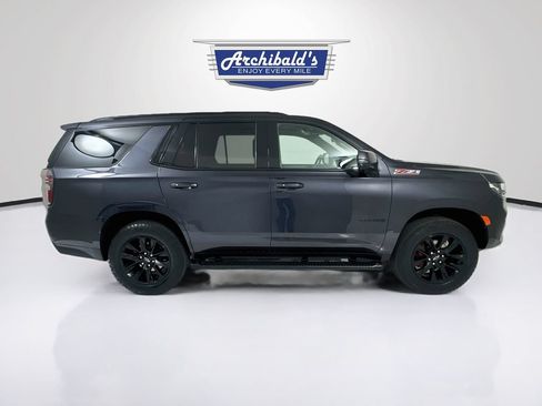 Used 2022 Chevrolet Tahoe Z71 w/ Luxury Package AWD/4WD image 8