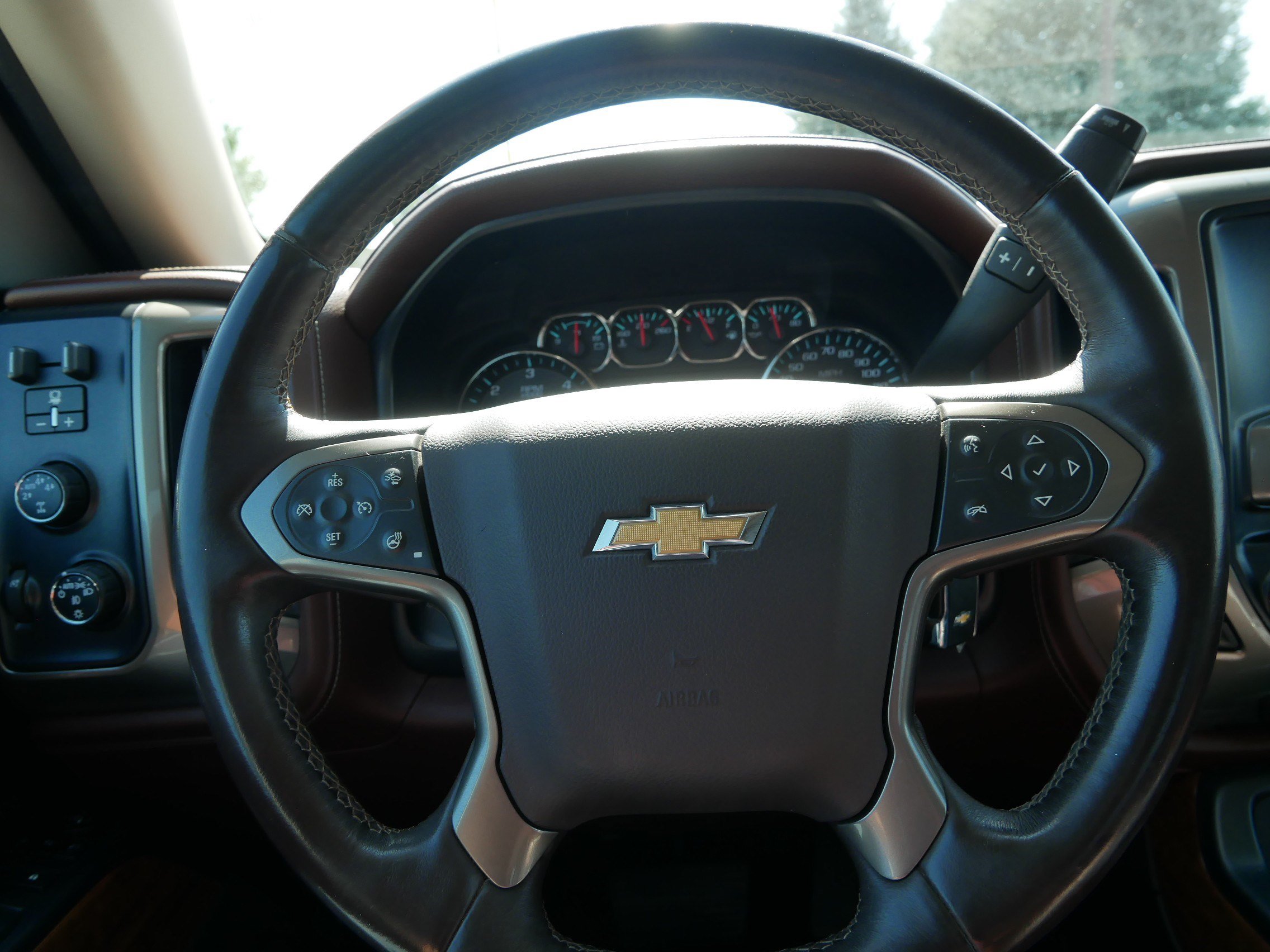 Used 2014 Chevrolet Silverado 1500 High Country w/ High Country Premium Package AWD/4WD image 25