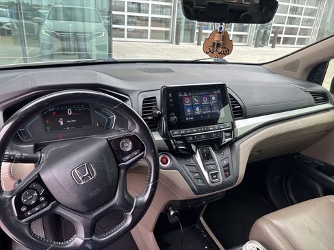 Used 2018 Honda Odyssey EX-L image 2