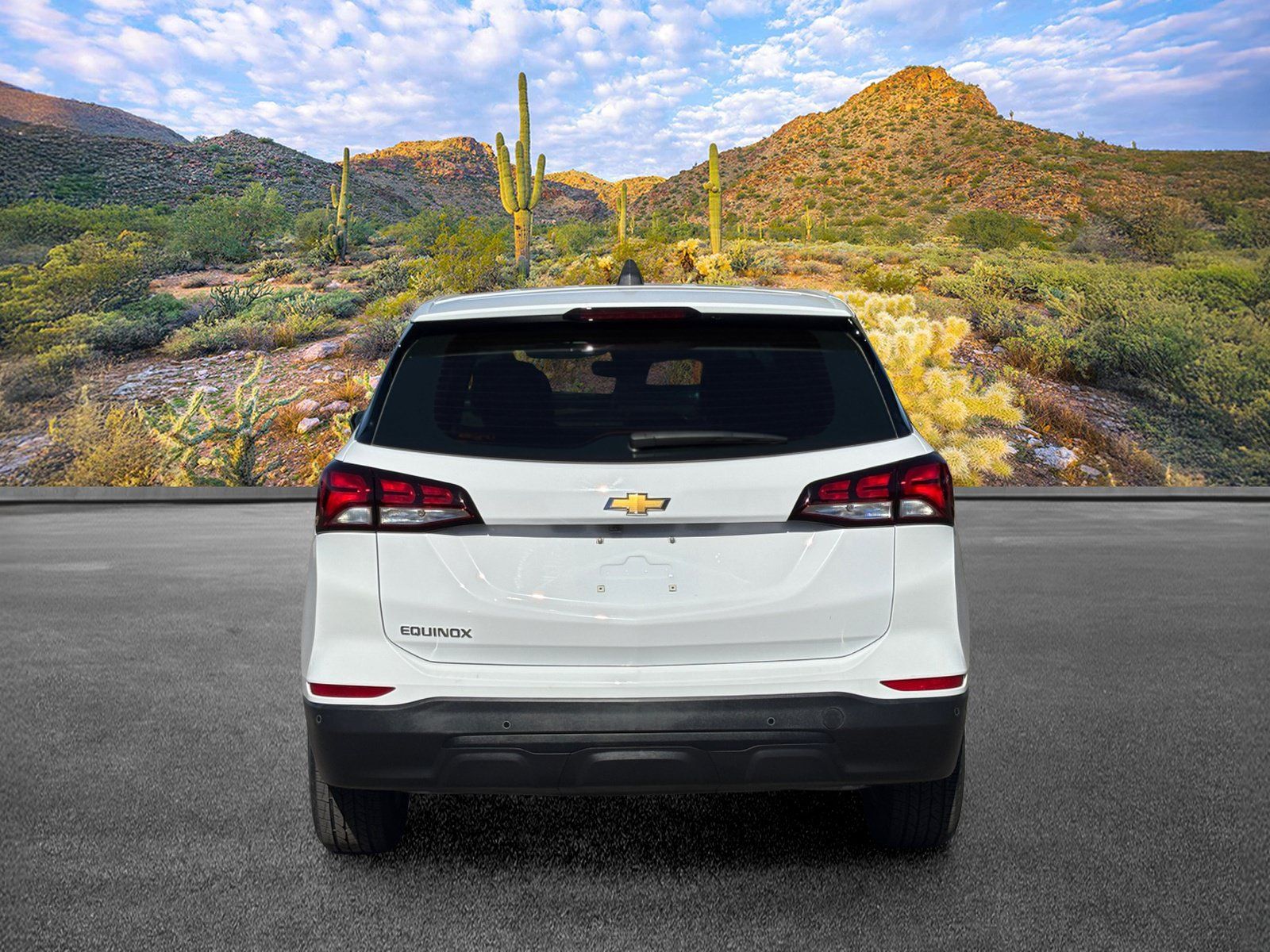 Used 2024 Chevrolet Equinox LS w/ Driver Confidence II Package FWD image 5