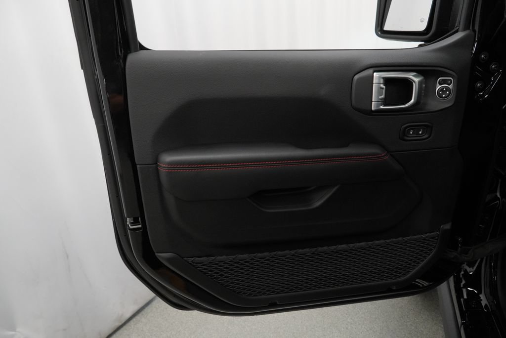 New 2026 Jeep Wrangler Unlimited Rubicon AWD/4WD image 28