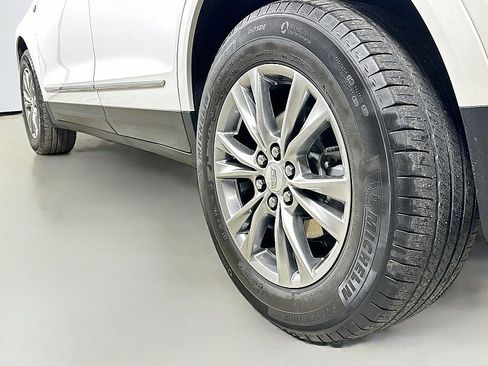 Used 2022 Cadillac XT5 Premium Luxury image 9