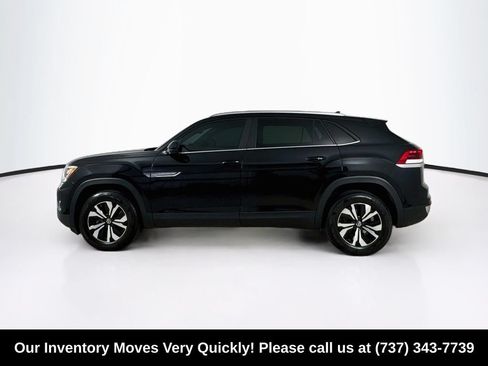 Used 2024 Volkswagen Atlas Cross Sport SE FWD image 4