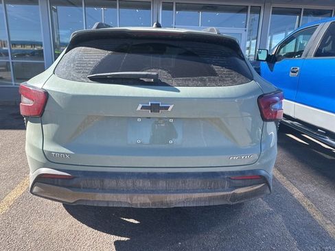 Certified 2025 Chevrolet Trax ACTIV w/ Driver Confidence Package image 5