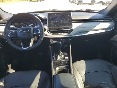 Used 2023 Jeep Compass Limited image 24