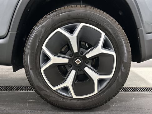 Used 2023 Rivian R1T Adventure AWD/4WD image 10