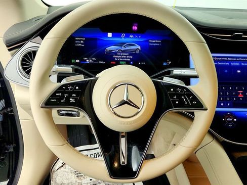 Used 2023 Mercedes-Benz EQS 580 4MATIC Sedan image 13