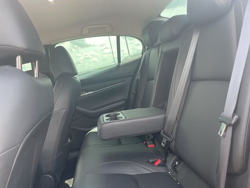 Used 2025 MAZDA MAZDA3 s FWD image 12