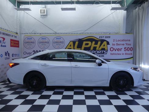 Used 2019 Toyota Avalon XSE w/ All Weather Liner Package FWD image 29