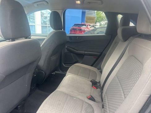 Used 2022 Ford Escape SE w/ Cold Weather Package image 23