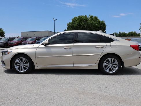 Used 2018 Honda Accord LX image 8