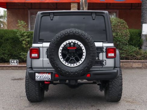 Used 2018 Jeep Wrangler Unlimited Rubicon image 8
