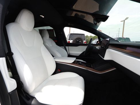 Used 2022 Tesla Model X AWD/4WD image 24