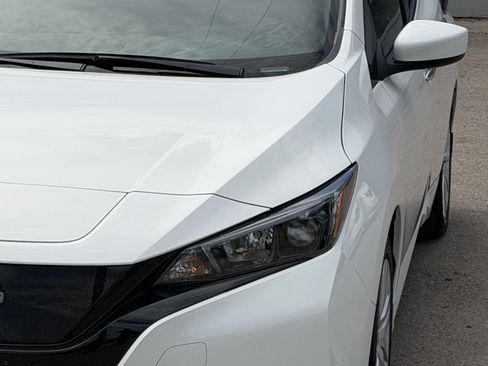 Used 2024 Nissan Leaf S FWD image 22