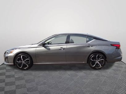 Used 2023 Nissan Altima 2.5 SR