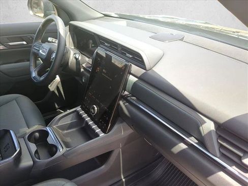 Used 2026 GMC Terrain AT4 w/ Technology Package II AWD/4WD image 21
