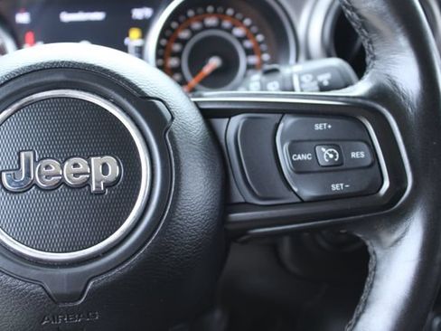 Used 2023 Jeep Wrangler Unlimited Sport AWD/4WD image 19