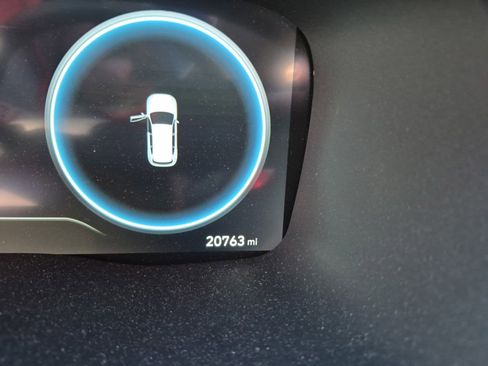 Certified 2023 Hyundai Santa Fe SEL w/ Premium Package image 6