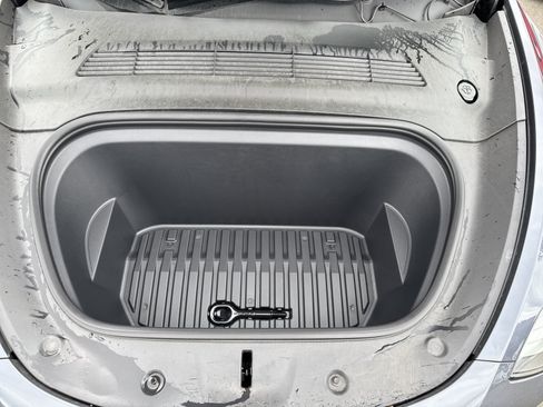 Used 2022 Tesla Model Y Performance AWD/4WD image 14