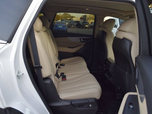 Used 2022 Acura MDX FWD image 25