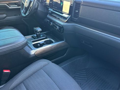 Used 2023 Chevrolet Silverado 1500 RST image 18