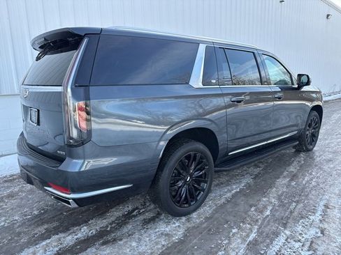 Certified 2021 Cadillac Escalade ESV Premium Luxury image 19