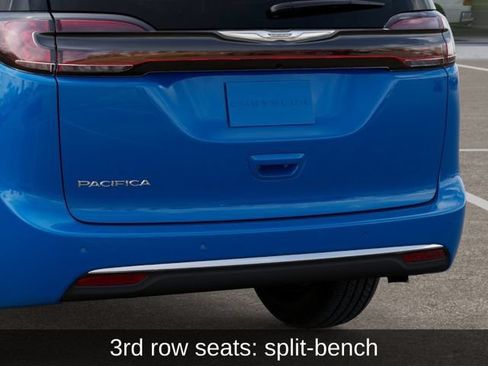 New 2026 Chrysler Pacifica Select FWD image 15