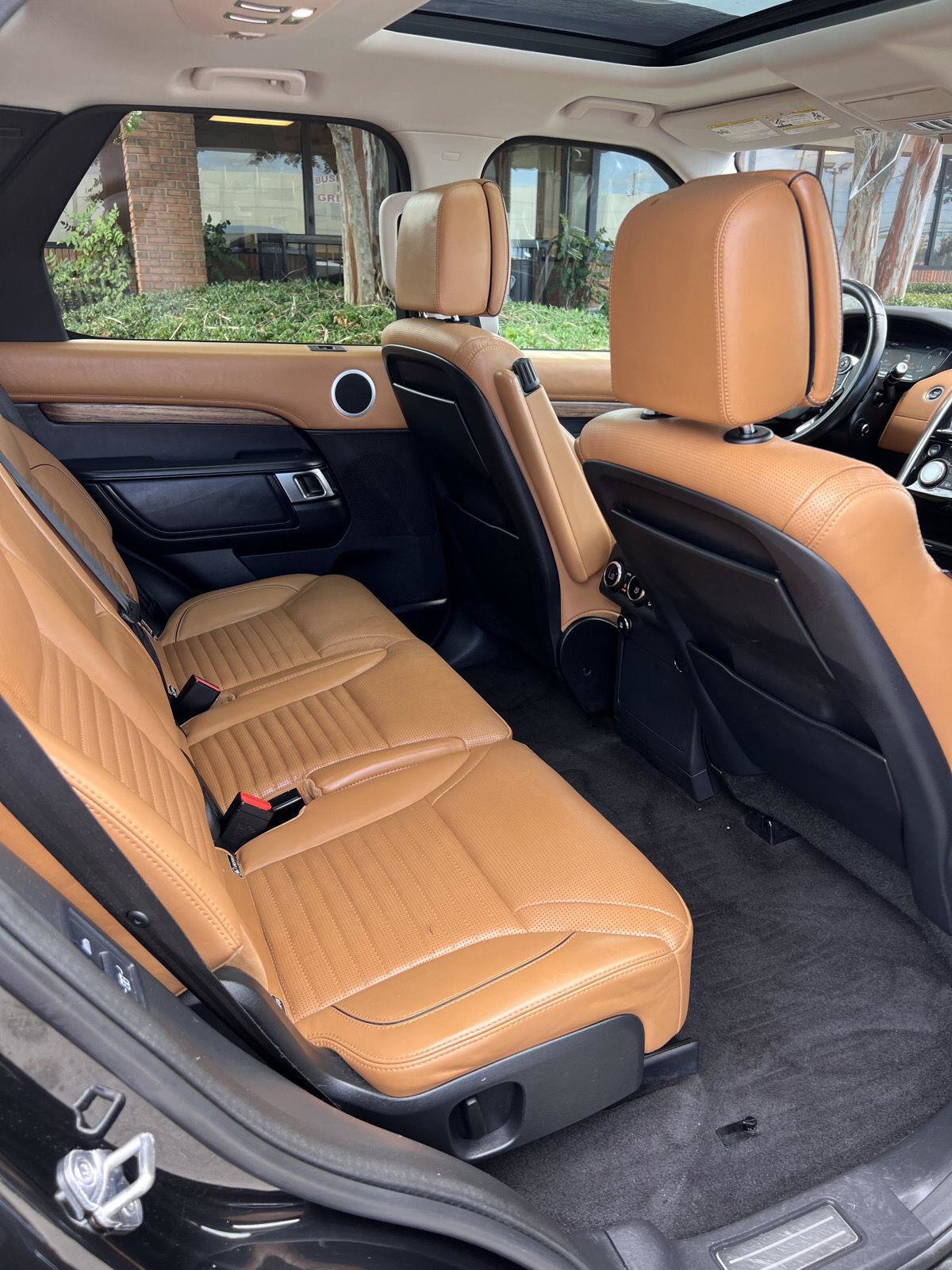 Used 2018 Land Rover Discovery HSE Luxury AWD/4WD image 40