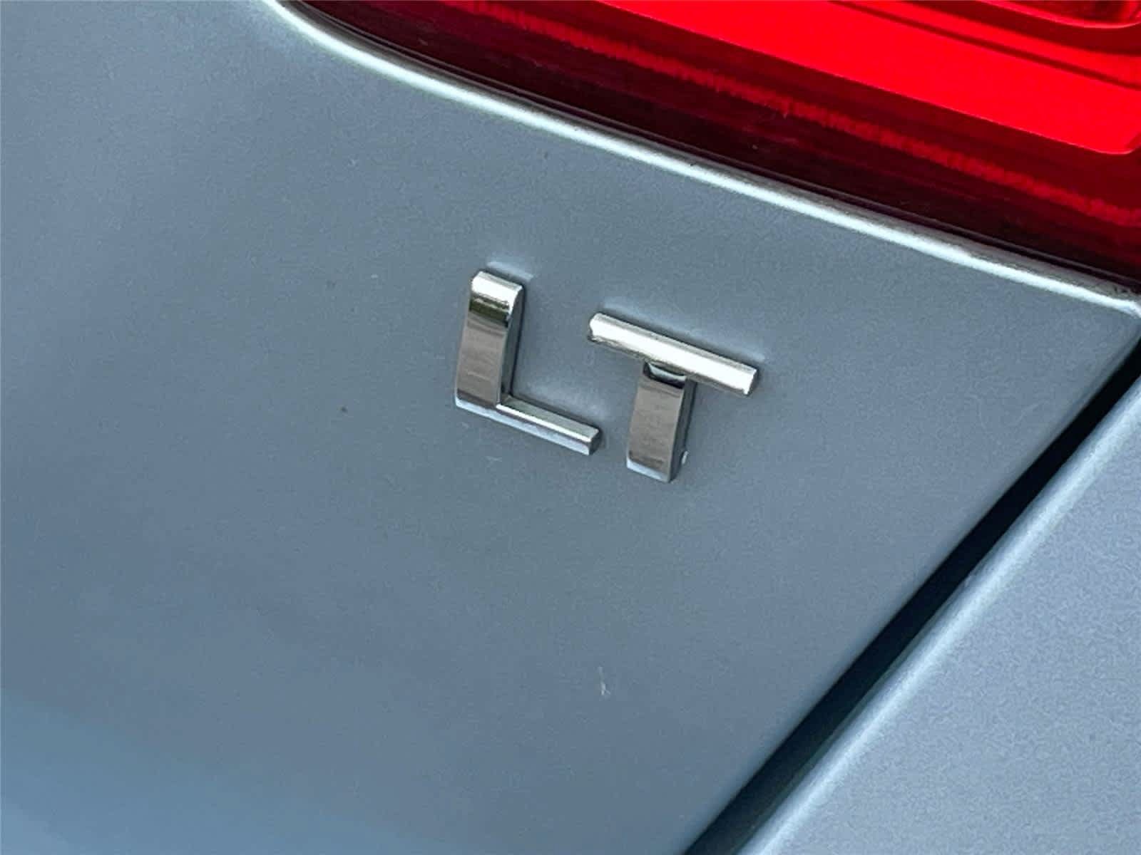 Used 2014 Chevrolet Impala LT w/ Premium Seating Package FWD image 10
