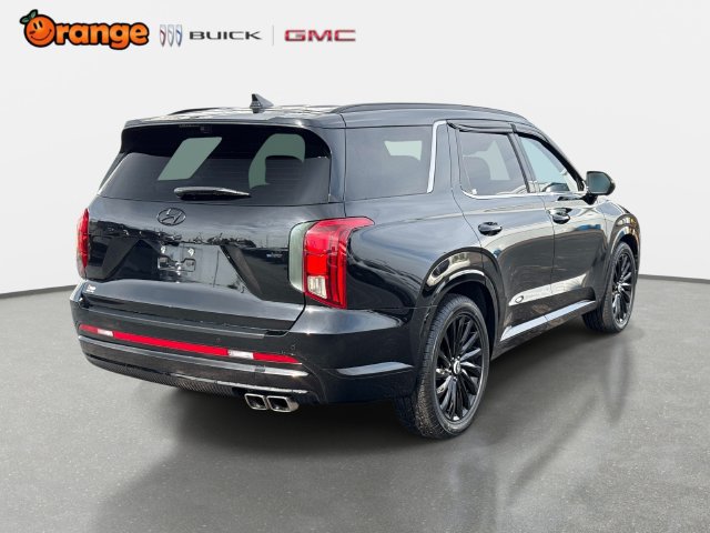 Used 2025 Hyundai Palisade Calligraphy AWD/4WD image 3