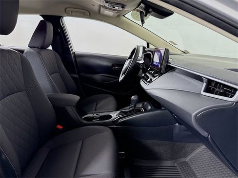 Certified 2025 Toyota Corolla LE image 25