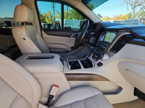 Used 2018 GMC Yukon Denali w/ Denali Ultimate Package image 19