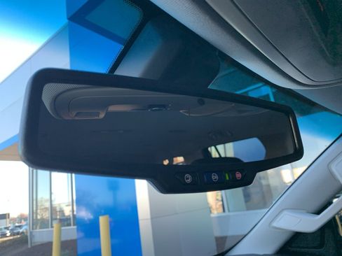 Used 2017 Cadillac Escalade ESV 4WD image 45