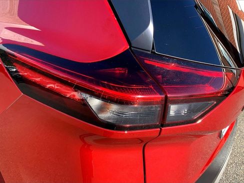 Certified 2023 Nissan Rogue SV image 29
