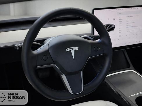 Used 2022 Tesla Model 3 RWD image 8