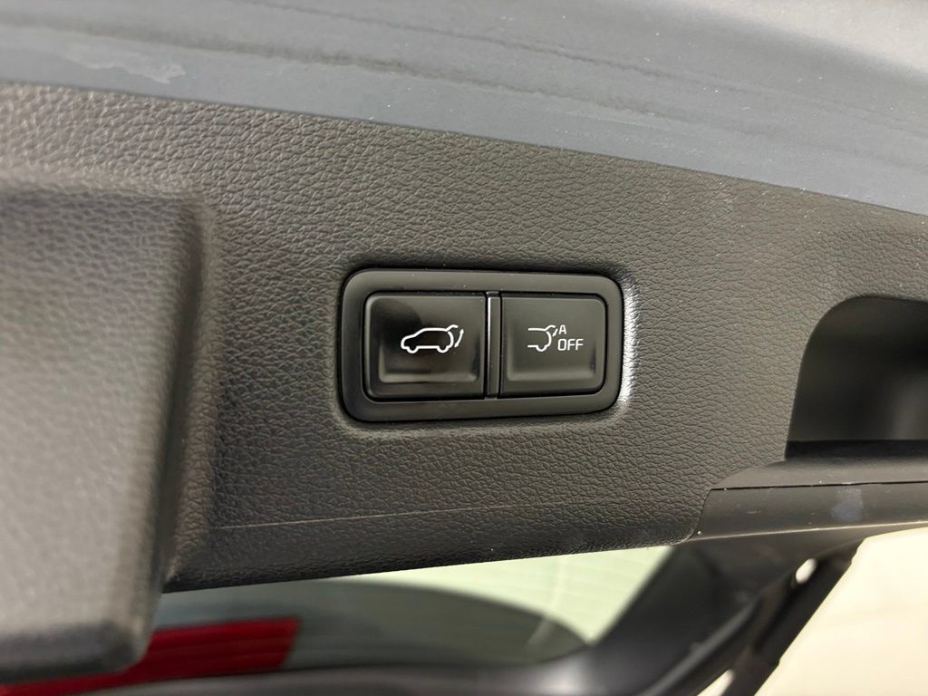 Used 2025 Kia Telluride S FWD image 42