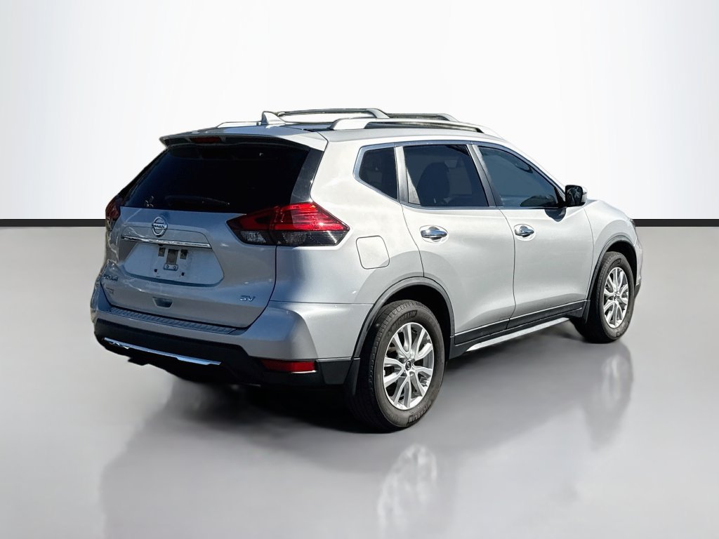 Used 2017 Nissan Rogue SV FWD image 7