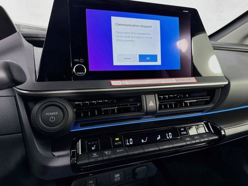 New 2027 Toyota Prius Plug-In Hybrid FWD image 18