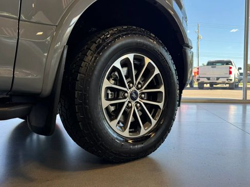 Used 2020 Ford F150 XLT w/ Equipment Group 302A Luxury AWD/4WD image 10