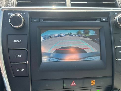 Used 2016 Toyota Camry SE FWD image 17
