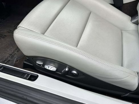 Used 2015 Porsche 911 Targa 4S image 17