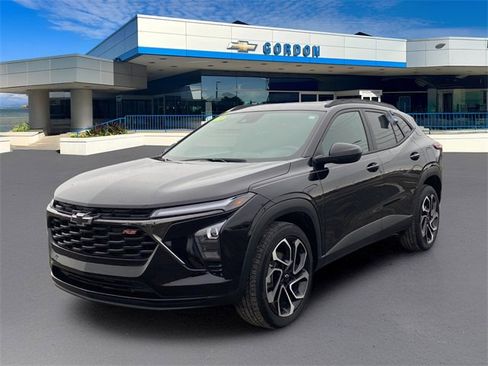 Used 2024 Chevrolet Trax RS w/ Sunroof Package image 1