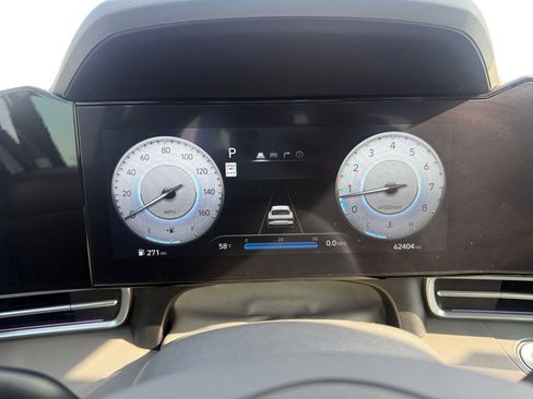 Used 2024 Hyundai Elantra SEL image 14