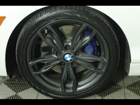 Used 2016 BMW M235i Convertible RWD image 9