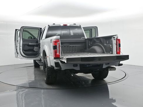 New 2026 Ford F250 Lariat w/ Black Appearance Package image 42
