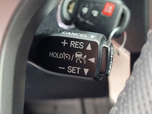 Used 2019 Toyota Tacoma SR5 image 9