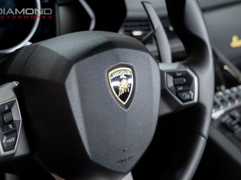 Used 2017 Lamborghini Aventador LP 700-4 image 73